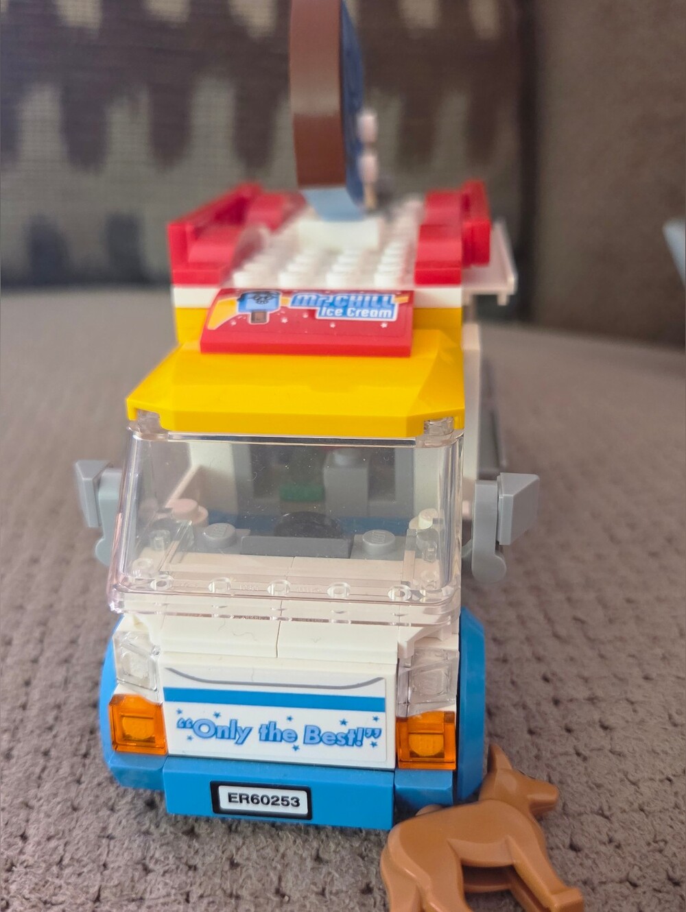 Lego City Ice Cream Truck 60253 Retired set 200 pcs 99% complete Different wig - Picture 9 of 16